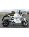 Moto électrique blanche sport 125 cc