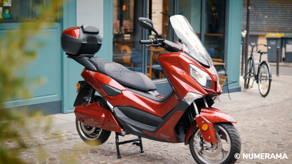 E-TRAX air : le scooter électrique 125 avec une batterie amovible