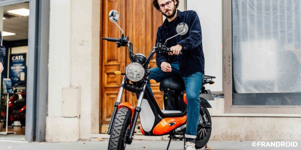 FRANDROID : un scooter électrique atypique, rétro et transportable